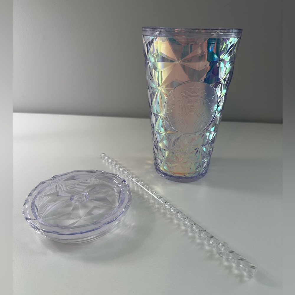 Starbucks 16oz. Grande Winter 2023 Iridescent Diamond Prism Crystal Tumbler - Picture 4 of 7